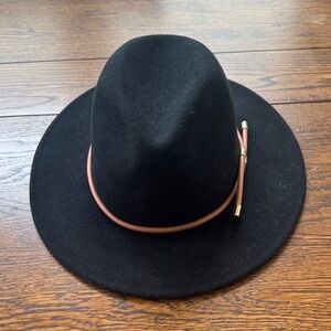 Gigi pip Classic Black Wool Felt Fedora with Brown vegan leather Band